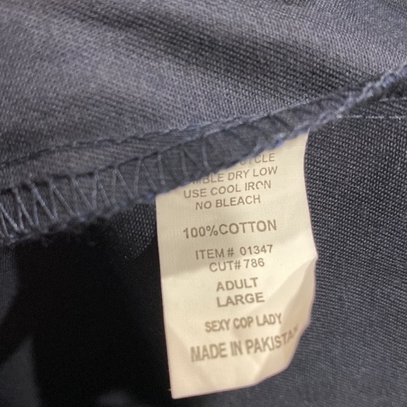 Sexy Police Officer Costume - Picture 4 of 5